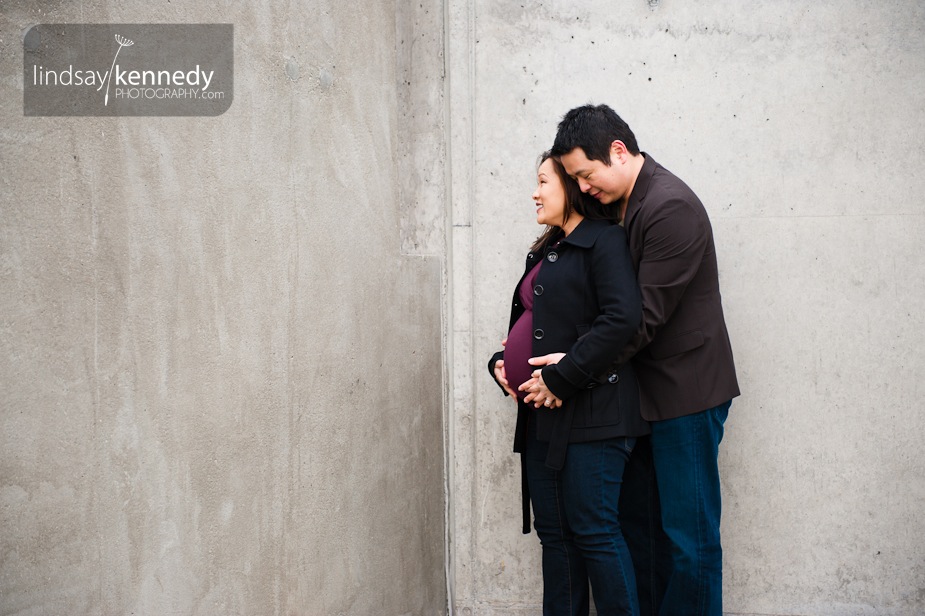 Seattle Olympic Sculpture Park Maternity Portrait Photo 05.jpg