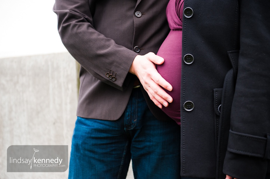 Seattle Olympic Sculpture Park Maternity Portrait Photo 14.jpg