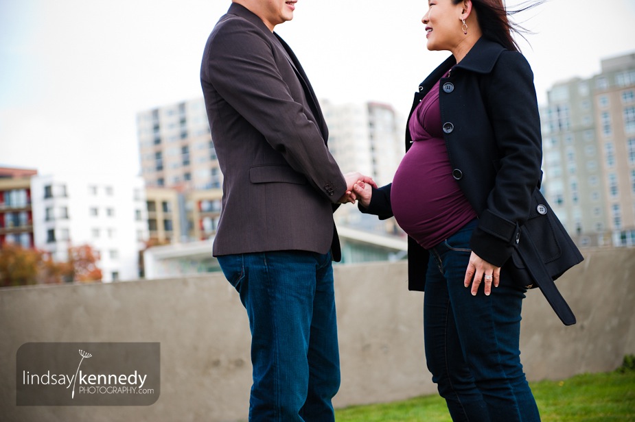 Seattle Olympic Sculpture Park Maternity Portrait Photo 20.jpg